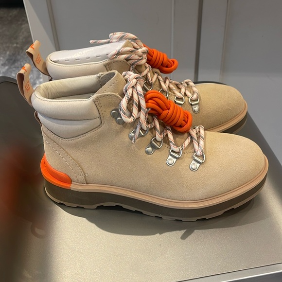 NIB SOREL HI LINE HIKER IN CERAMIC (beige) 6.5/6 - Picture 1 of 9